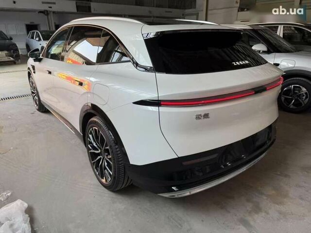 Zeekr 7X 2025 в Львове на Automoto.ua Zeekr 7X, объемом двигателя 0 л и пробегом 1 тыс. км за 41700 $, фото 4 на Automoto.ua
