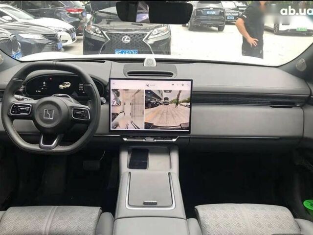 Zeekr 7X, объемом двигателя 0 л и пробегом 1 тыс. км за 42300 $, фото 7 на Automoto.ua