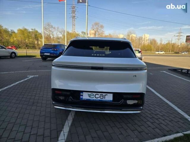 Zeekr 7X, объемом двигателя 0 л и пробегом 1 тыс. км за 32888 $, фото 10 на Automoto.ua
