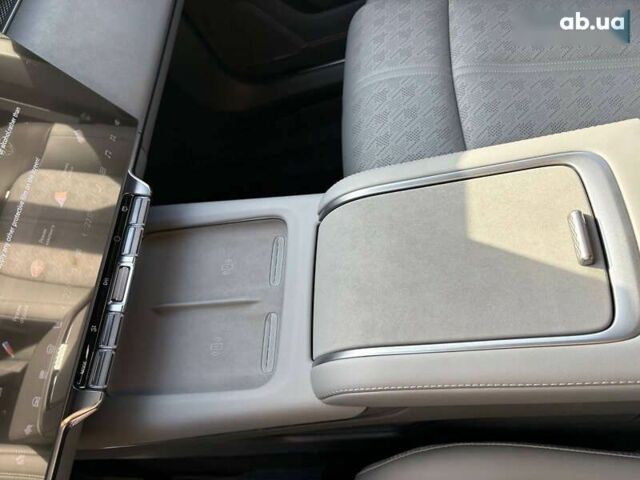 Zeekr 7X, объемом двигателя 0 л и пробегом 1 тыс. км за 41900 $, фото 25 на Automoto.ua