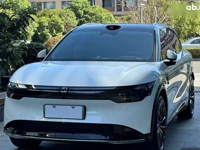 Zeekr 7X, объемом двигателя 0 л и пробегом 1 тыс. км за 42300 $, фото 2 на Automoto.ua