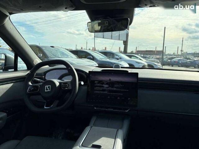 Zeekr 7X, объемом двигателя 0 л и пробегом 1 тыс. км за 41900 $, фото 18 на Automoto.ua