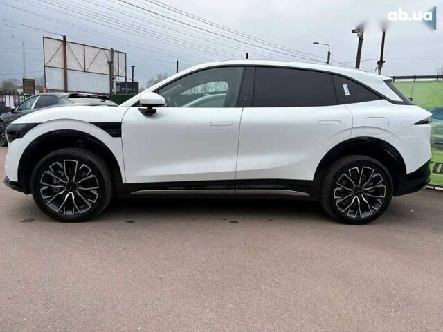 Zeekr 7X, объемом двигателя 0 л и пробегом 1 тыс. км за 42500 $, фото 6 на Automoto.ua