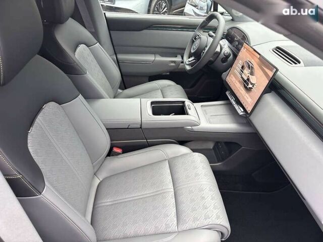 Zeekr 7X, объемом двигателя 0 л и пробегом 1 тыс. км за 42500 $, фото 27 на Automoto.ua