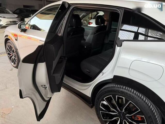 Zeekr 7X 2025 в Львове на Automoto.ua Zeekr 7X, объемом двигателя 0 л и пробегом 1 тыс. км за 41700 $, фото 8 на Automoto.ua