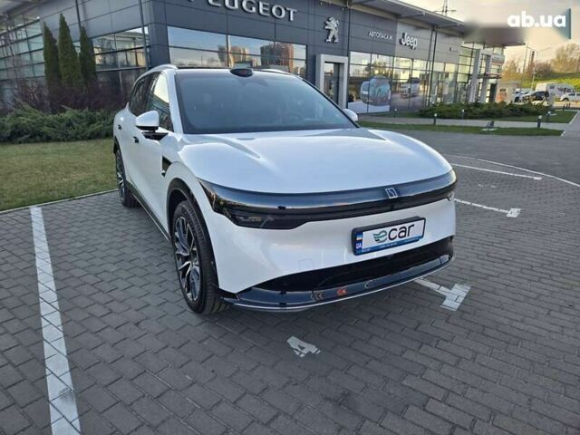 Zeekr 7X, объемом двигателя 0 л и пробегом 1 тыс. км за 32888 $, фото 3 на Automoto.ua