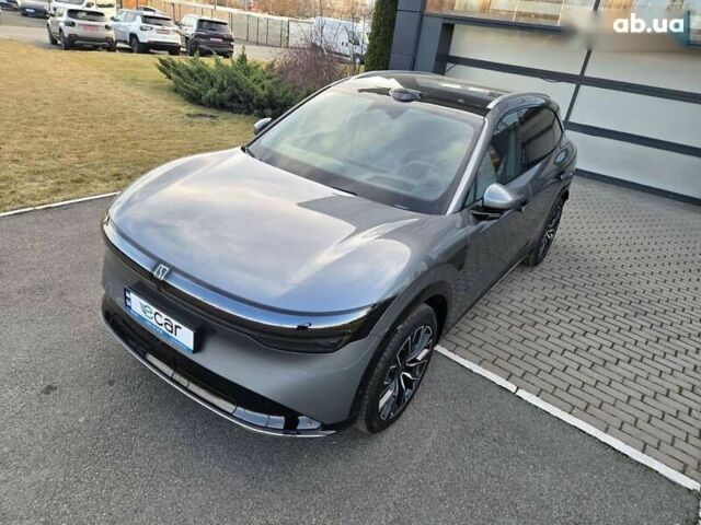 Zeekr 7X, объемом двигателя 0 л и пробегом 1 тыс. км за 39888 $, фото 2 на Automoto.ua