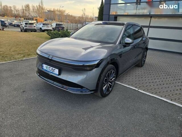 Zeekr 7X, объемом двигателя 0 л и пробегом 1 тыс. км за 36888 $, фото 5 на Automoto.ua