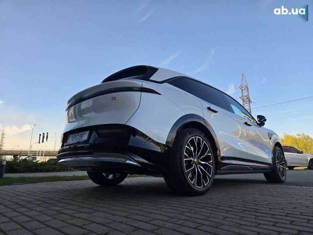 Zeekr 7X, объемом двигателя 0 л и пробегом 1 тыс. км за 43888 $, фото 9 на Automoto.ua
