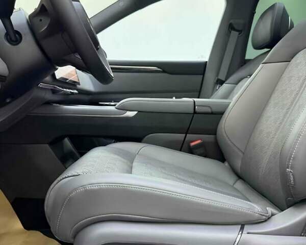 Жовтий Zeekr 7X, об'ємом двигуна 0 л та пробігом 6 тис. км за 38000 $, фото 4 на Automoto.ua