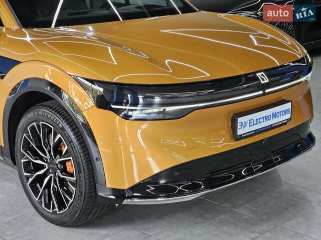 Zeekr 7X 2024 в Днепре (Днепропетровске) на Automoto.ua Желтый Zeekr 7X, объемом двигателя 0 л и пробегом 12 тыс. км за 43200 $, фото 9 на Automoto.ua