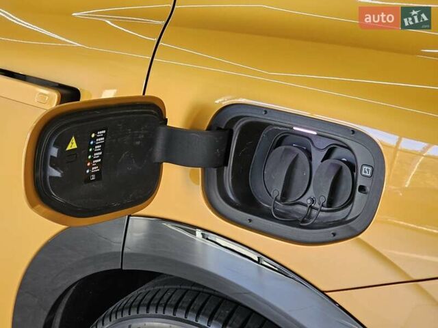 Zeekr 7X 2024 в Днепре (Днепропетровске) на Automoto.ua Желтый Zeekr 7X, объемом двигателя 0 л и пробегом 12 тыс. км за 43200 $, фото 14 на Automoto.ua