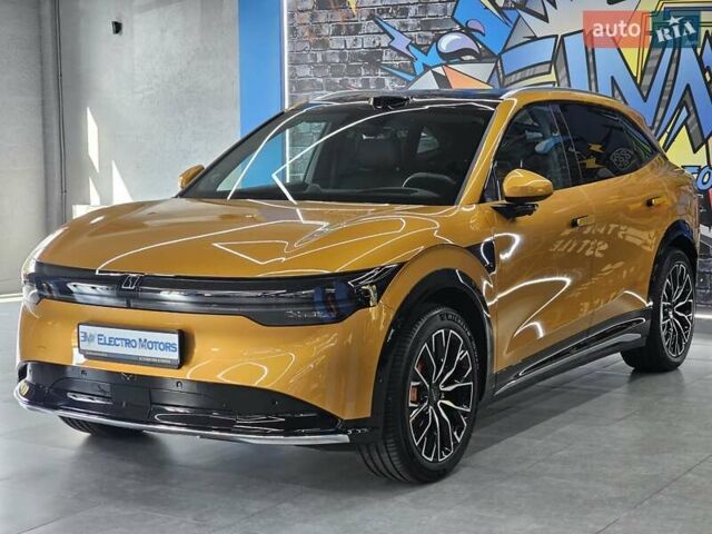 Zeekr 7X 2024 в Днепре (Днепропетровске) на Automoto.ua Желтый Zeekr 7X, объемом двигателя 0 л и пробегом 12 тыс. км за 43200 $, фото 1 на Automoto.ua
