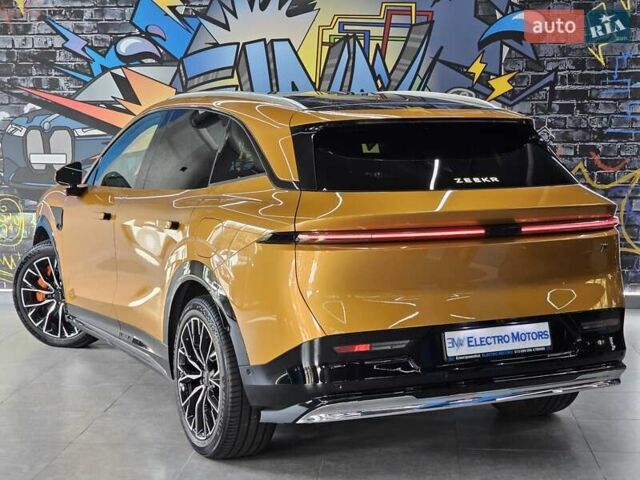 Zeekr 7X 2024 в Днепре (Днепропетровске) на Automoto.ua Желтый Zeekr 7X, объемом двигателя 0 л и пробегом 12 тыс. км за 43200 $, фото 5 на Automoto.ua