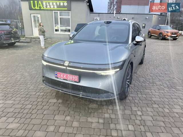 Серый Zeekr 7X, объемом двигателя 0 л и пробегом 3 тыс. км за 44900 $, фото 19 на Automoto.ua