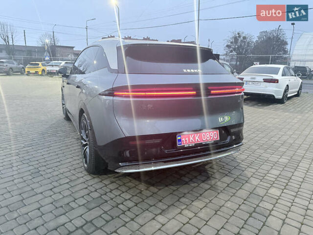 Серый Zeekr 7X, объемом двигателя 0 л и пробегом 3 тыс. км за 44900 $, фото 18 на Automoto.ua