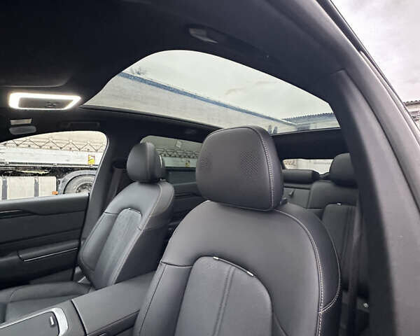 Серый Zeekr 7X, объемом двигателя 0 л и пробегом 2 тыс. км за 46300 $, фото 40 на Automoto.ua