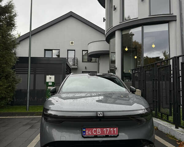 Серый Zeekr 7X, объемом двигателя 0 л и пробегом 1 тыс. км за 52000 $, фото 3 на Automoto.ua