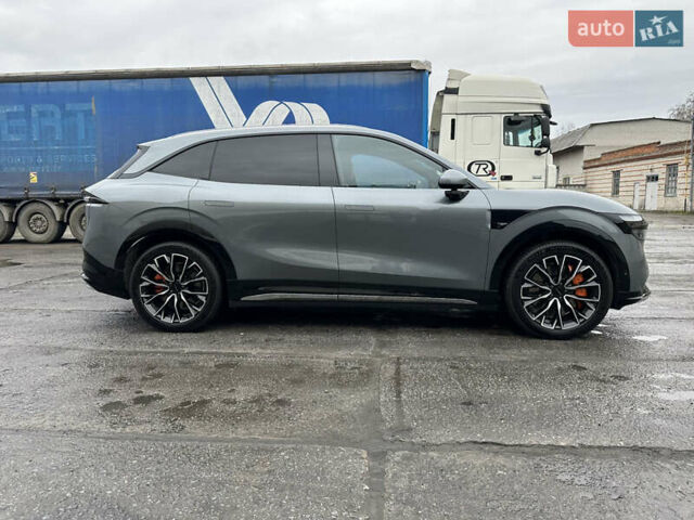 Серый Zeekr 7X, объемом двигателя 0 л и пробегом 2 тыс. км за 46300 $, фото 4 на Automoto.ua