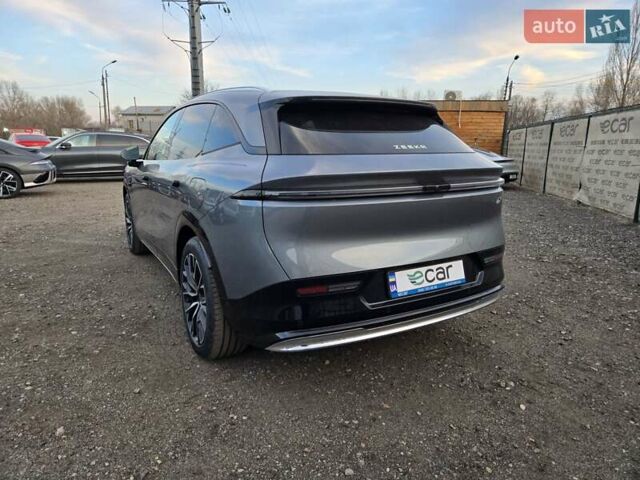 Серый Zeekr 7X, объемом двигателя 0 л и пробегом 1 тыс. км за 40888 $, фото 18 на Automoto.ua