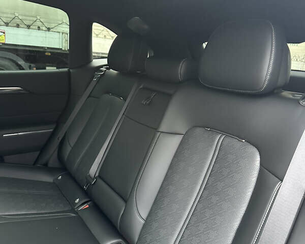 Серый Zeekr 7X, объемом двигателя 0 л и пробегом 2 тыс. км за 46300 $, фото 26 на Automoto.ua