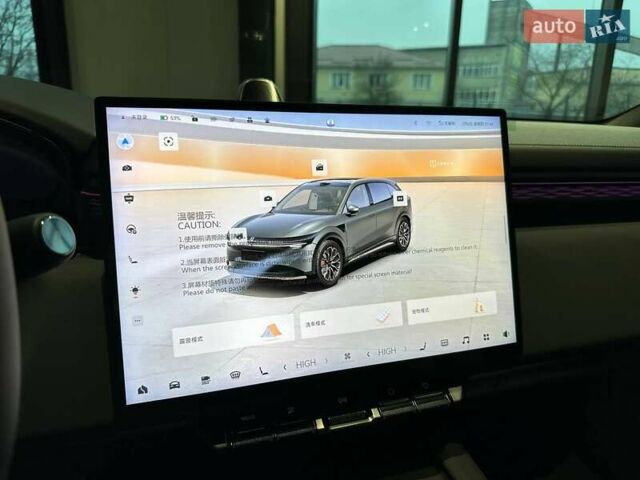Серый Zeekr 7X, объемом двигателя 0 л и пробегом 1 тыс. км за 39500 $, фото 23 на Automoto.ua