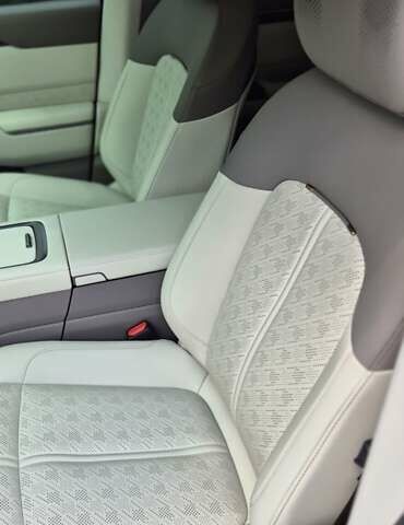 Сірий Zeekr 7X, об'ємом двигуна 0 л та пробігом 1 тис. км за 46500 $, фото 56 на Automoto.ua