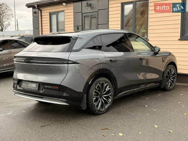 Zeekr 7X 2025 в Киеве на Automoto.ua Серый Zeekr 7X, объемом двигателя 0 л и пробегом 1 тыс. км за 44950 $, фото 26 на Automoto.ua