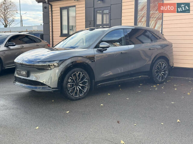 Zeekr 7X 2025 в Киеве на Automoto.ua Серый Zeekr 7X, объемом двигателя 0 л и пробегом 1 тыс. км за 44950 $, фото 1 на Automoto.ua