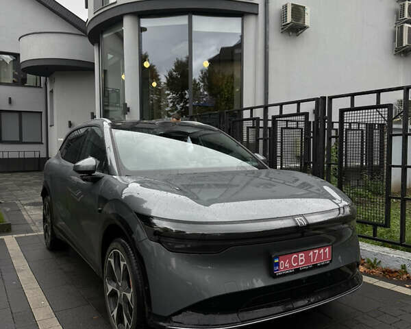 Серый Zeekr 7X, объемом двигателя 0 л и пробегом 1 тыс. км за 52000 $, фото 1 на Automoto.ua