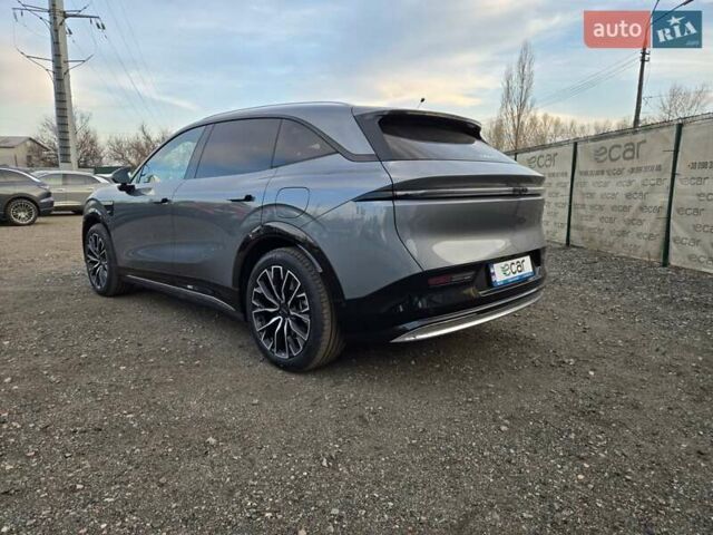 Серый Zeekr 7X, объемом двигателя 0 л и пробегом 1 тыс. км за 40888 $, фото 19 на Automoto.ua