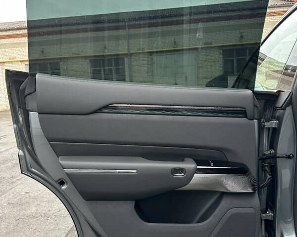 Серый Zeekr 7X, объемом двигателя 0 л и пробегом 2 тыс. км за 46300 $, фото 25 на Automoto.ua