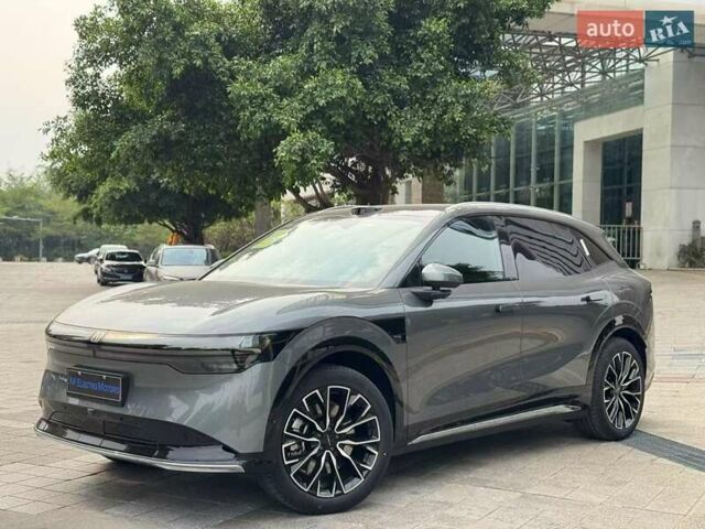 Сірий Zeekr 7X, об'ємом двигуна 0 л та пробігом 1 тис. км за 39999 $, фото 1 на Automoto.ua