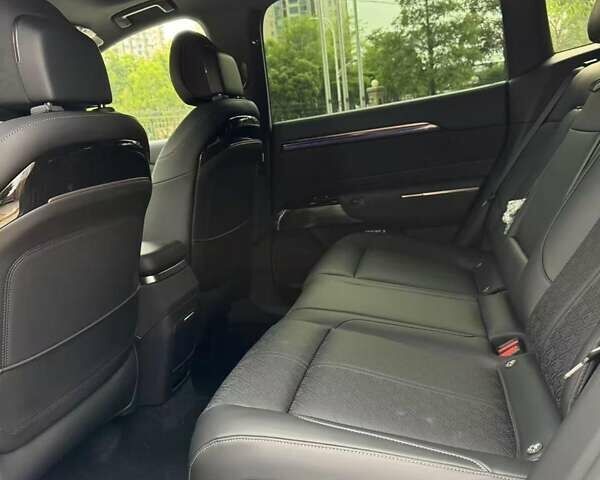 Сірий Zeekr 7X, об'ємом двигуна 0 л та пробігом 1 тис. км за 39999 $, фото 5 на Automoto.ua