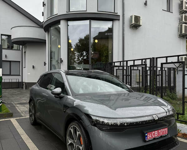 Серый Zeekr 7X, объемом двигателя 0 л и пробегом 1 тыс. км за 52000 $, фото 5 на Automoto.ua