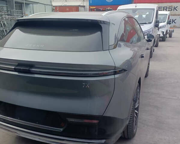 Серый Zeekr 7X, объемом двигателя 0 л и пробегом 1 тыс. км за 39500 $, фото 4 на Automoto.ua