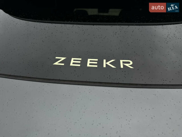 Серый Zeekr 7X, объемом двигателя 0 л и пробегом 2 тыс. км за 46300 $, фото 16 на Automoto.ua