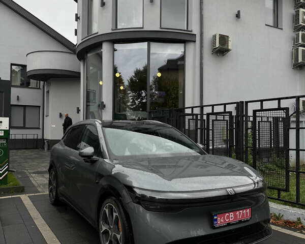 Серый Zeekr 7X, объемом двигателя 0 л и пробегом 1 тыс. км за 52000 $, фото 4 на Automoto.ua