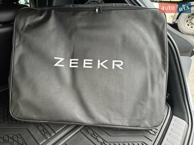 Серый Zeekr 7X, объемом двигателя 0 л и пробегом 2 тыс. км за 46300 $, фото 20 на Automoto.ua