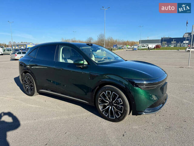 Зеленый Zeekr 7X, объемом двигателя 0 л и пробегом 9 тыс. км за 44999 $, фото 3 на Automoto.ua