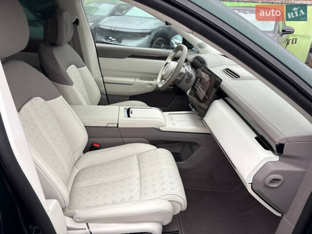 Зеленый Zeekr 7X, объемом двигателя 0 л и пробегом 1 тыс. км за 42500 $, фото 26 на Automoto.ua