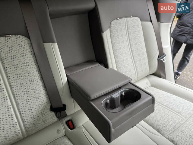 Зелений Zeekr 7X, об'ємом двигуна 0 л та пробігом 1 тис. км за 44950 $, фото 10 на Automoto.ua