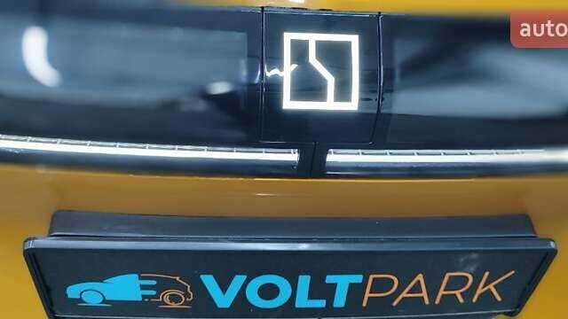 Zeekr 7X 2024 у Києві на Automoto.ua Помаранчевий Zeekr 7X, об'ємом двигуна 0 л та пробігом 6 тис. км за 38999 $, фото 18 на Automoto.ua