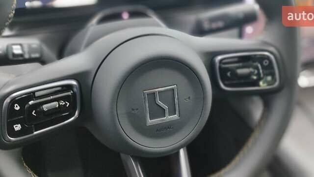 Zeekr 7X 2024 у Києві на Automoto.ua Помаранчевий Zeekr 7X, об'ємом двигуна 0 л та пробігом 6 тис. км за 38999 $, фото 23 на Automoto.ua