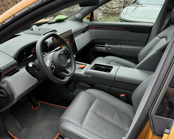 Оранжевый Zeekr 7X, объемом двигателя 0 л и пробегом 15 тыс. км за 50000 $, фото 7 на Automoto.ua