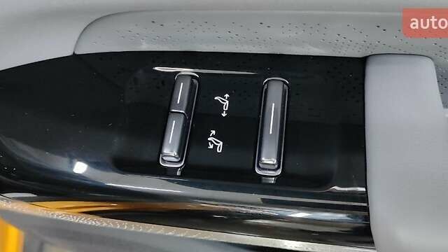 Zeekr 7X 2024 у Києві на Automoto.ua Помаранчевий Zeekr 7X, об'ємом двигуна 0 л та пробігом 6 тис. км за 38999 $, фото 30 на Automoto.ua