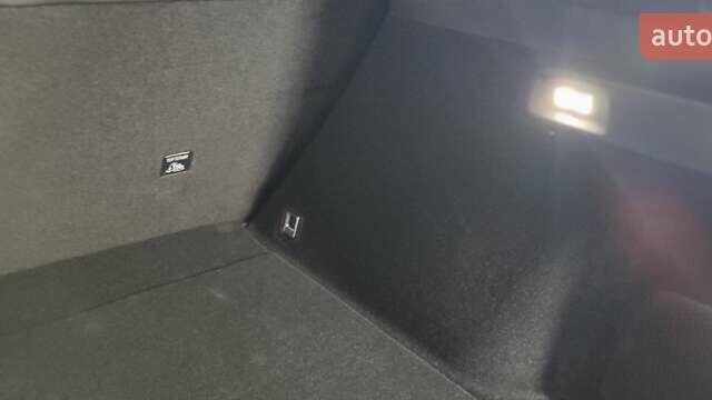 Zeekr 7X 2024 у Києві на Automoto.ua Помаранчевий Zeekr 7X, об'ємом двигуна 0 л та пробігом 6 тис. км за 38999 $, фото 35 на Automoto.ua