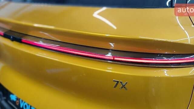 Zeekr 7X 2024 у Києві на Automoto.ua Помаранчевий Zeekr 7X, об'ємом двигуна 0 л та пробігом 6 тис. км за 38999 $, фото 12 на Automoto.ua