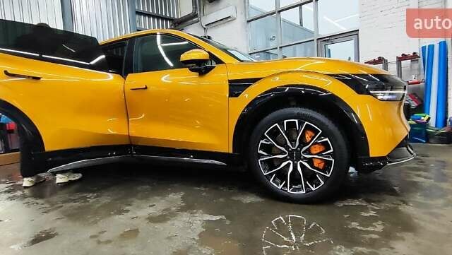 Zeekr 7X 2024 у Києві на Automoto.ua Помаранчевий Zeekr 7X, об'ємом двигуна 0 л та пробігом 6 тис. км за 38999 $, фото 5 на Automoto.ua