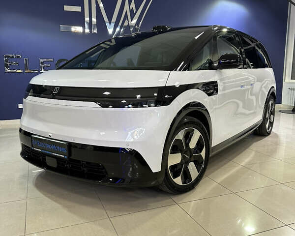 Белый Zeekr Mix, объемом двигателя 0 л и пробегом 1 тыс. км за 44999 $, фото 9 на Automoto.ua
